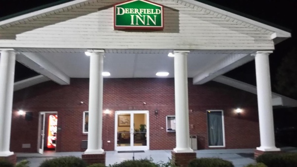 Deer Field Inn image 1